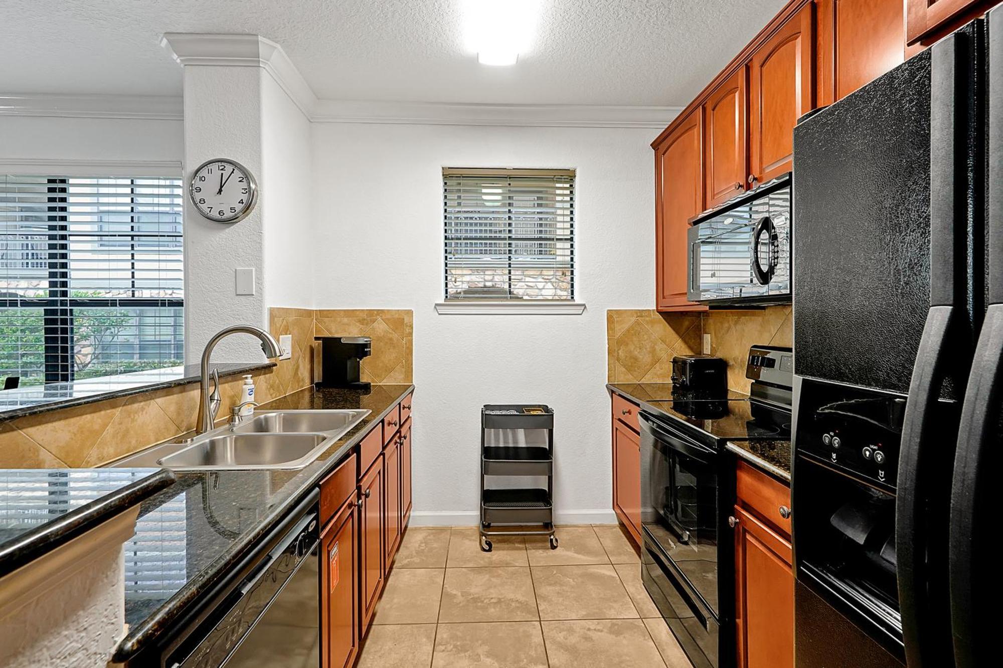 Bella Piazza - - 9 Miles From * Davenport