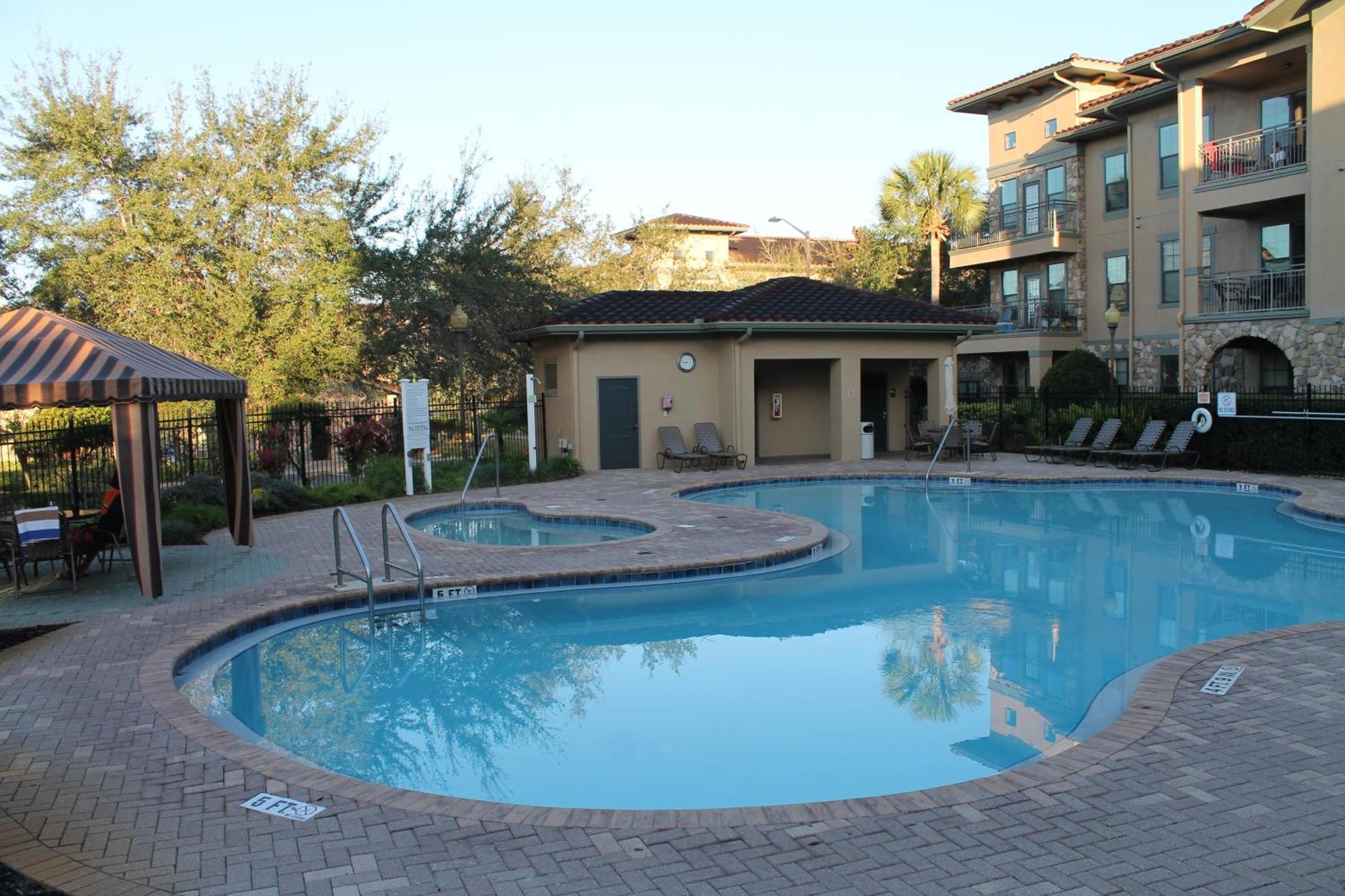 Bella Piazza - - 9 Miles From * Davenport