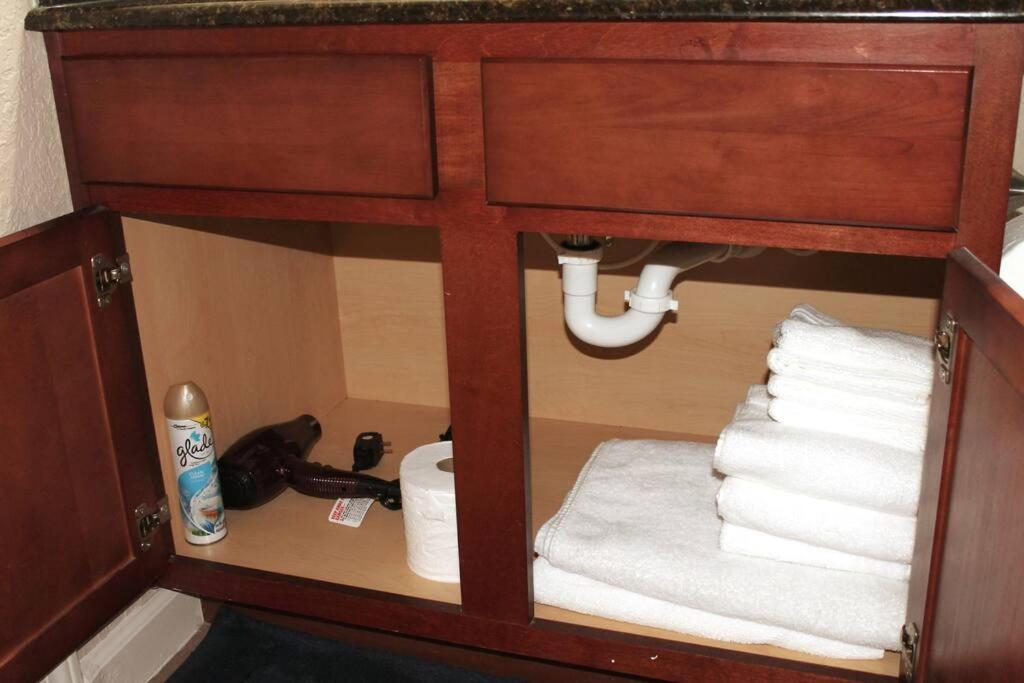 Bella Piazza - - 9 Miles From Davenport