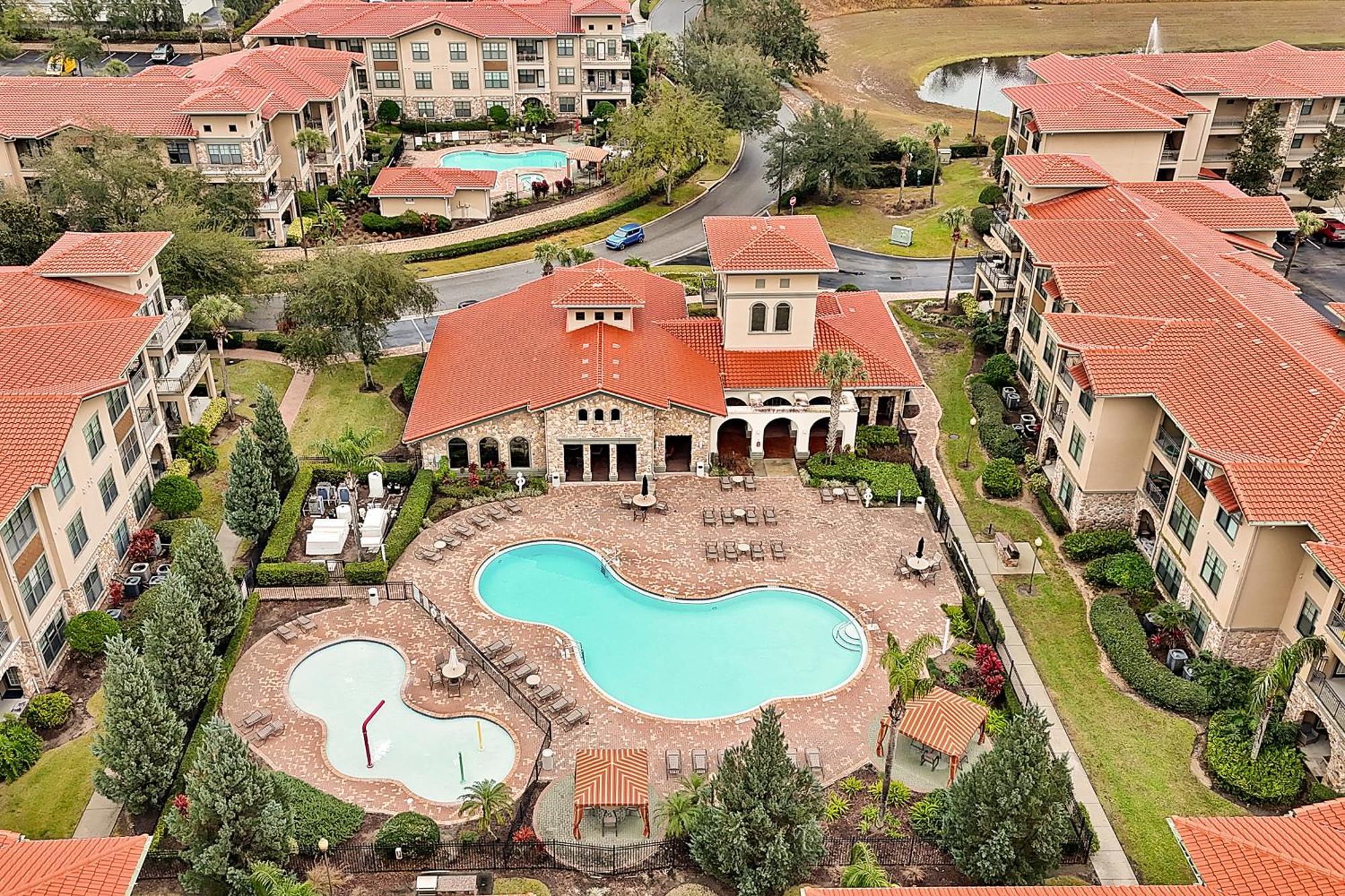 Bella Piazza - - 9 Miles From Davenport