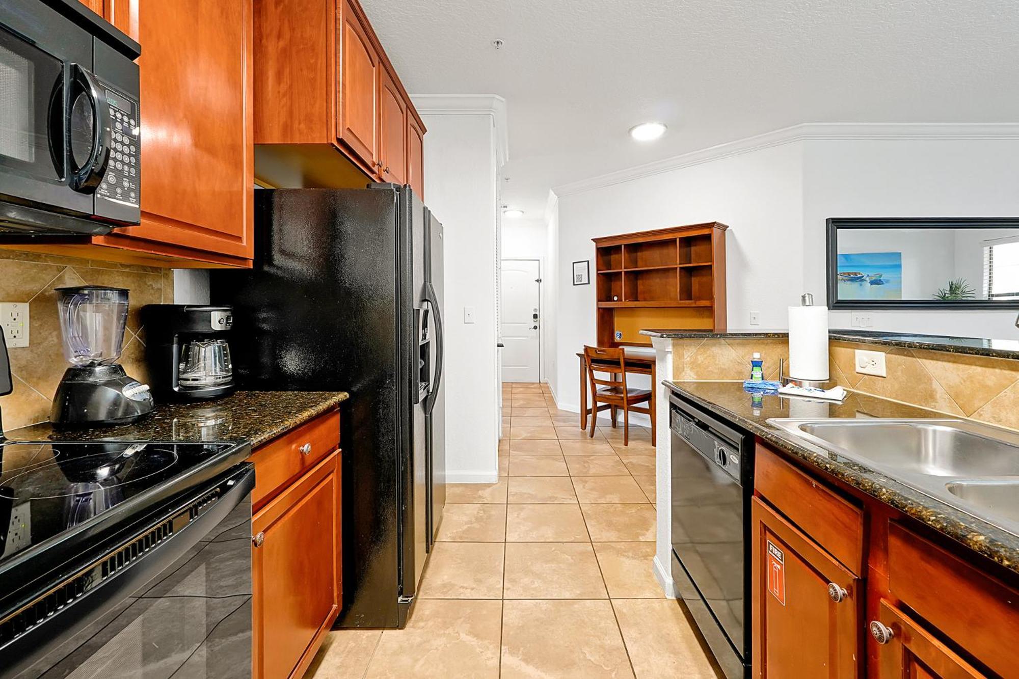 Bella Piazza - - 9 Miles From *