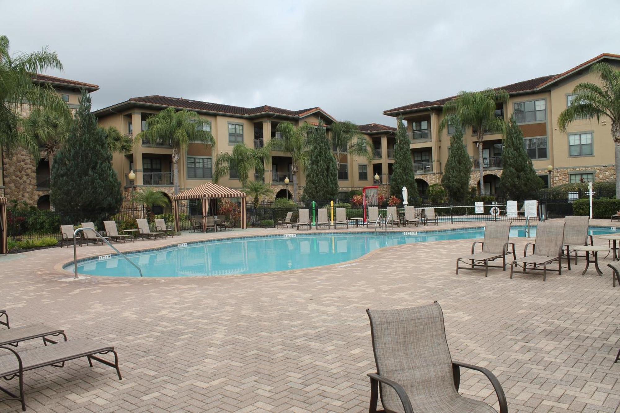 Bella Piazza - - 9 Miles From Appartement Davenport